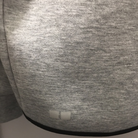 Uniqlo Jacket - Picture 5 of 7